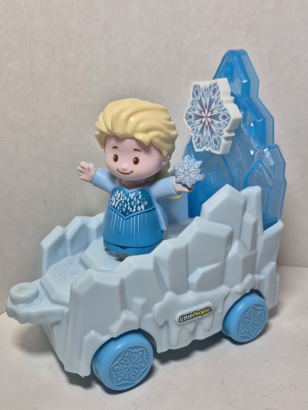 Little People Disney Princess Frozen Elsa Parade Float with Figure